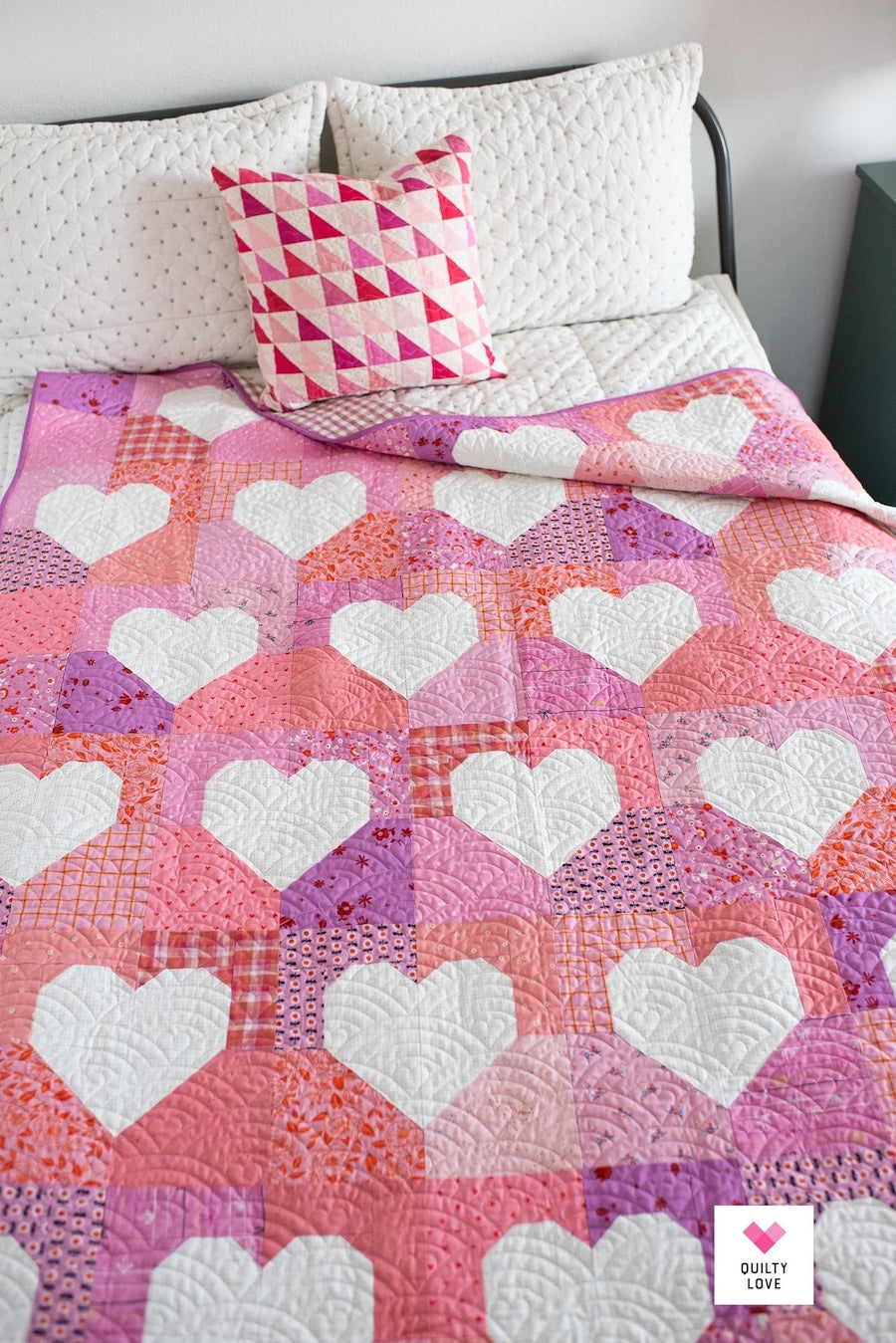 Patchwork Hearts II by Quilty Love